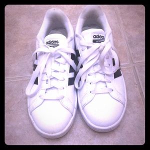 Kids Adidas (size 6 girl)